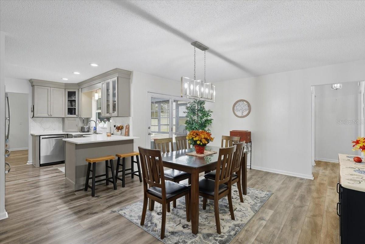 Image 13 of 46 For 28 Prattwood Lane