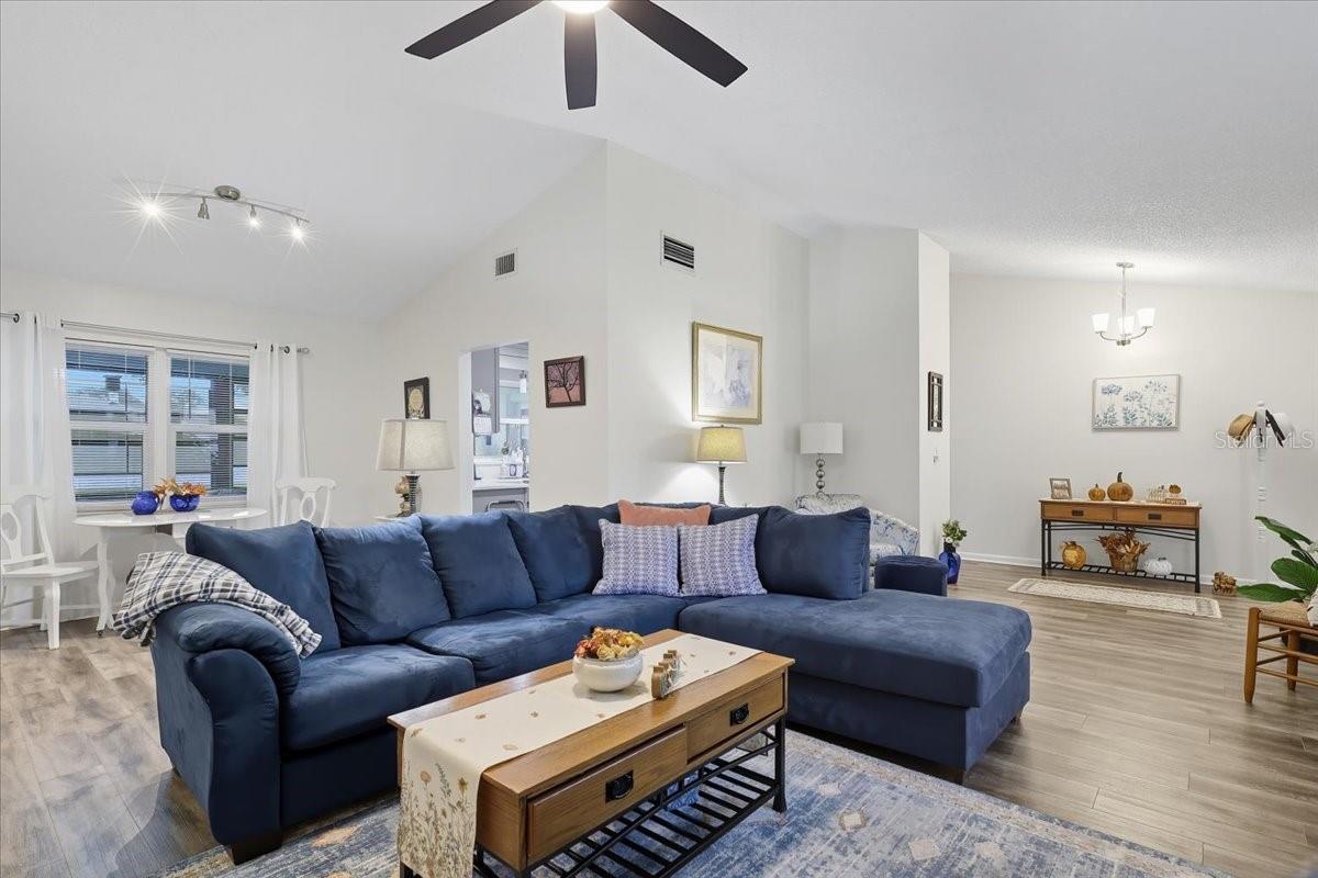 Image 2 of 46 For 28 Prattwood Lane