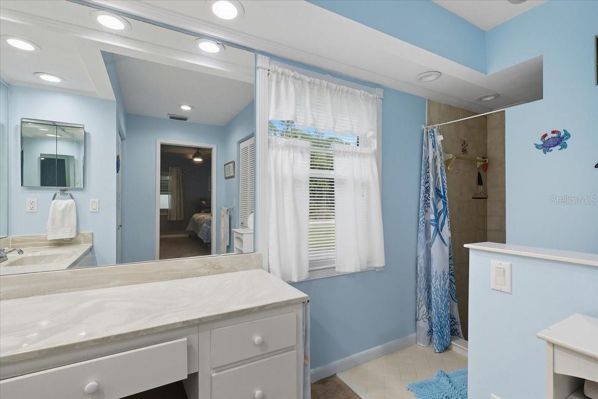 Image 21 of 46 For 28 Prattwood Lane