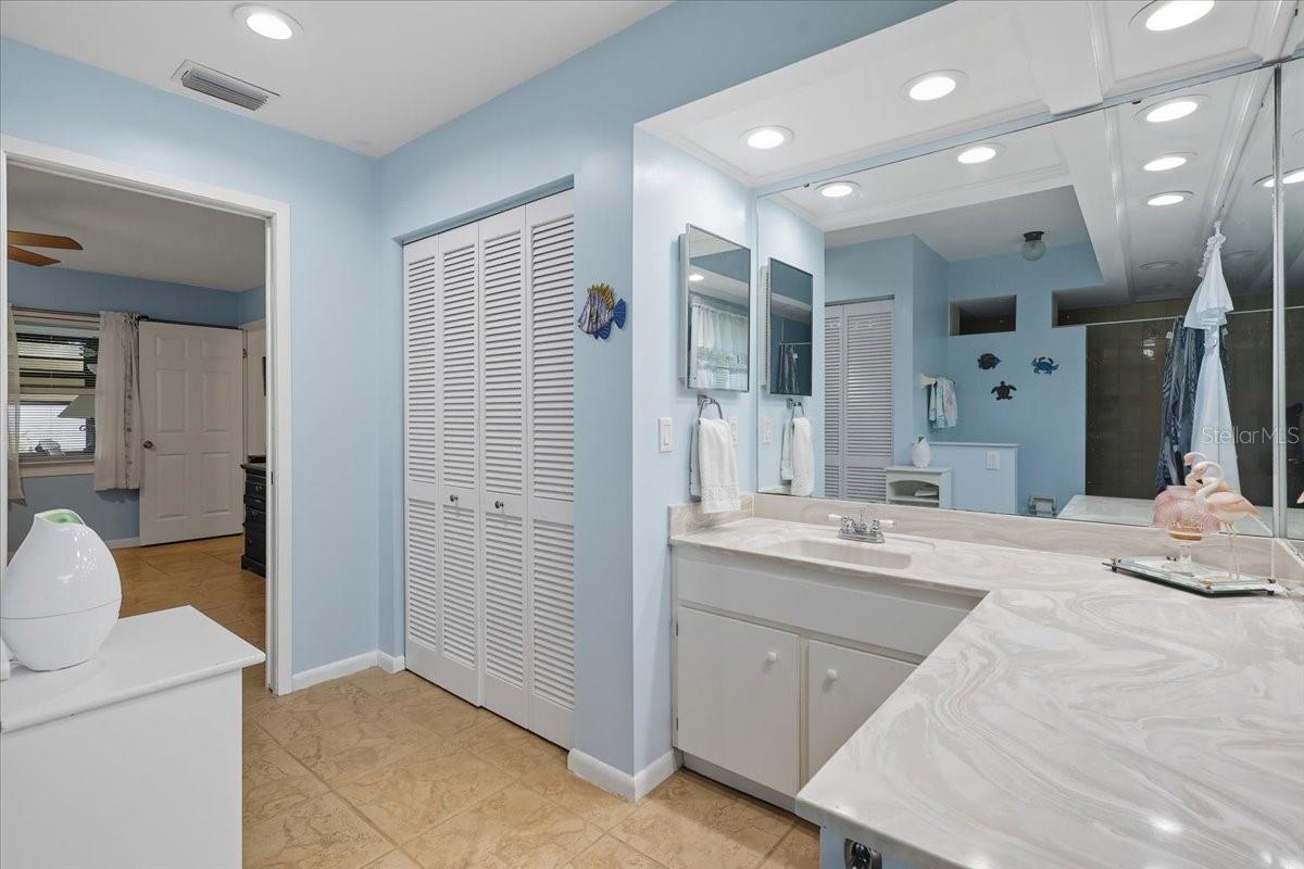 Image 22 of 46 For 28 Prattwood Lane