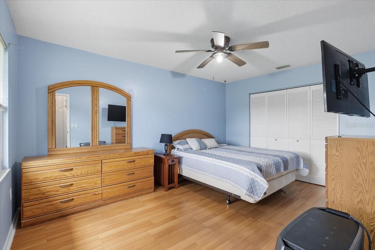 Image 23 of 46 For 28 Prattwood Lane