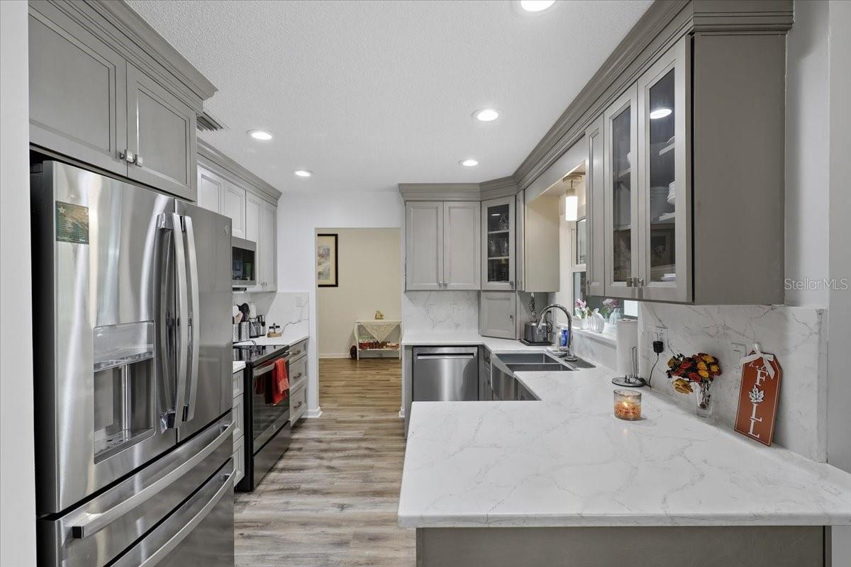 Image 9 of 46 For 28 Prattwood Lane