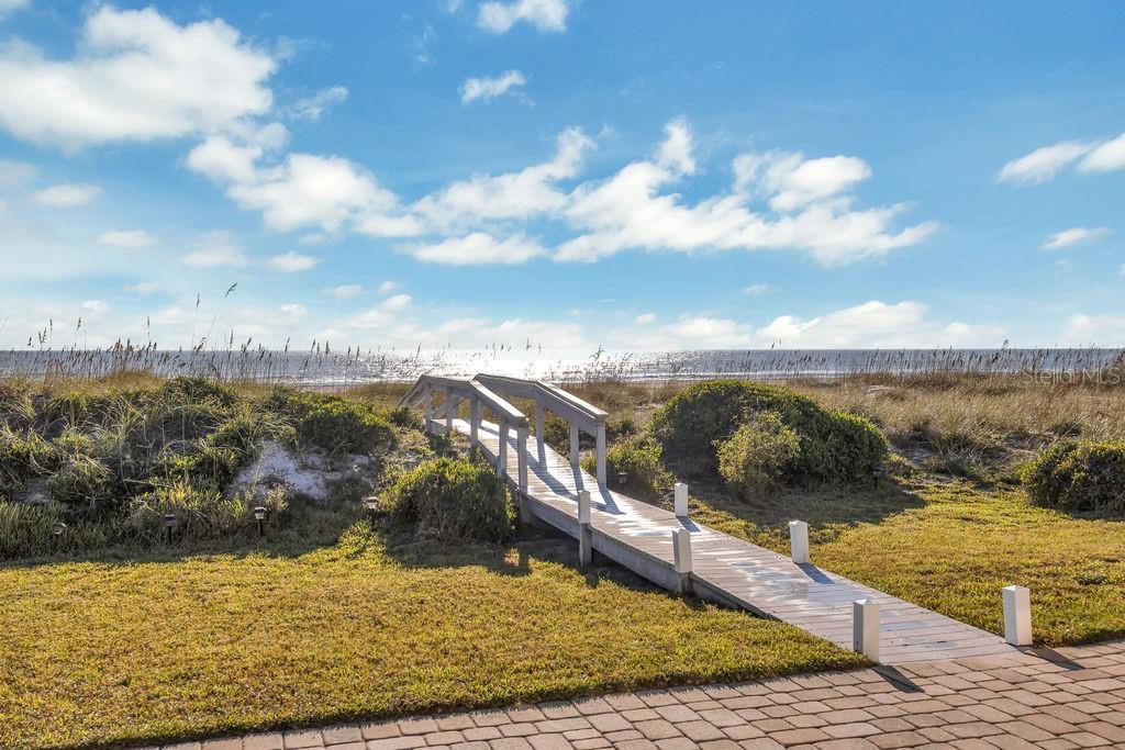 Image 12 of 76 For 1498 Fletcher Avenue