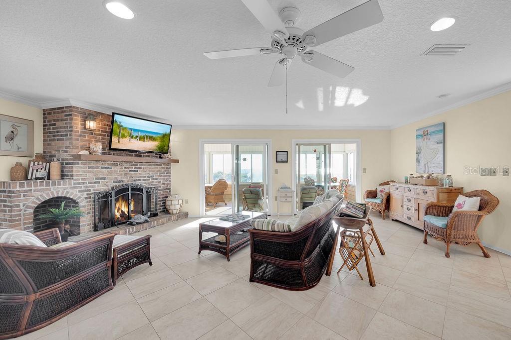 Image 17 of 76 For 1498 Fletcher Avenue