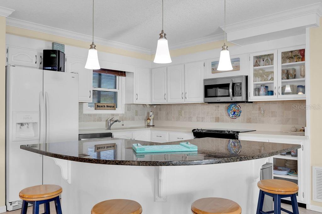 Image 24 of 76 For 1498 Fletcher Avenue