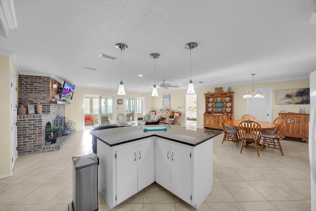 Image 28 of 76 For 1498 Fletcher Avenue