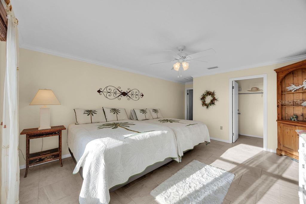 Image 40 of 76 For 1498 Fletcher Avenue