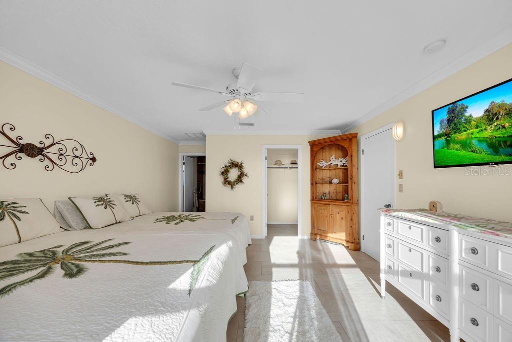 Image 41 of 76 For 1498 Fletcher Avenue