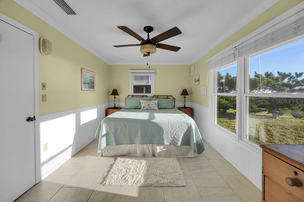 Image 49 of 76 For 1498 Fletcher Avenue