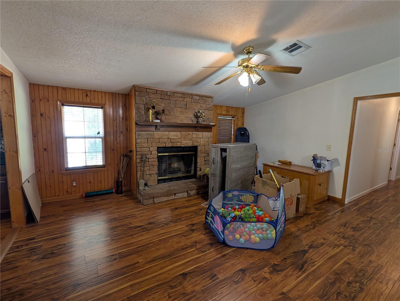 Image 11 of 46 For 9860 Nikolich Avenue