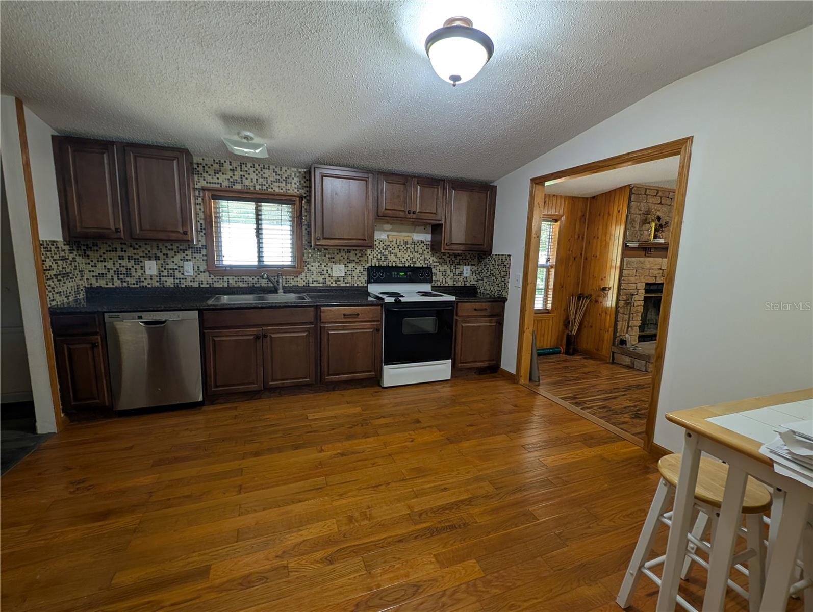 Image 13 of 46 For 9860 Nikolich Avenue