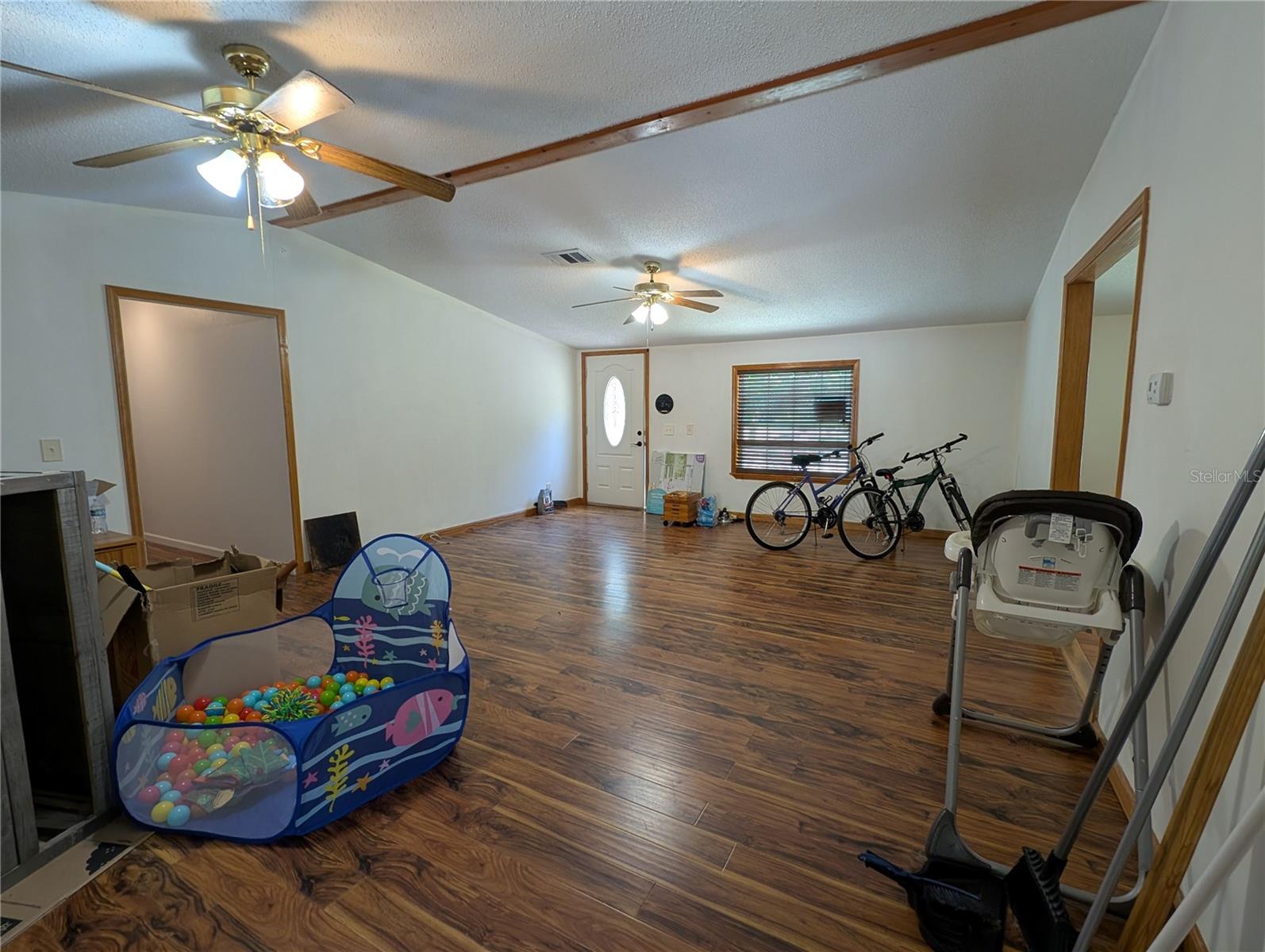 Image 15 of 46 For 9860 Nikolich Avenue