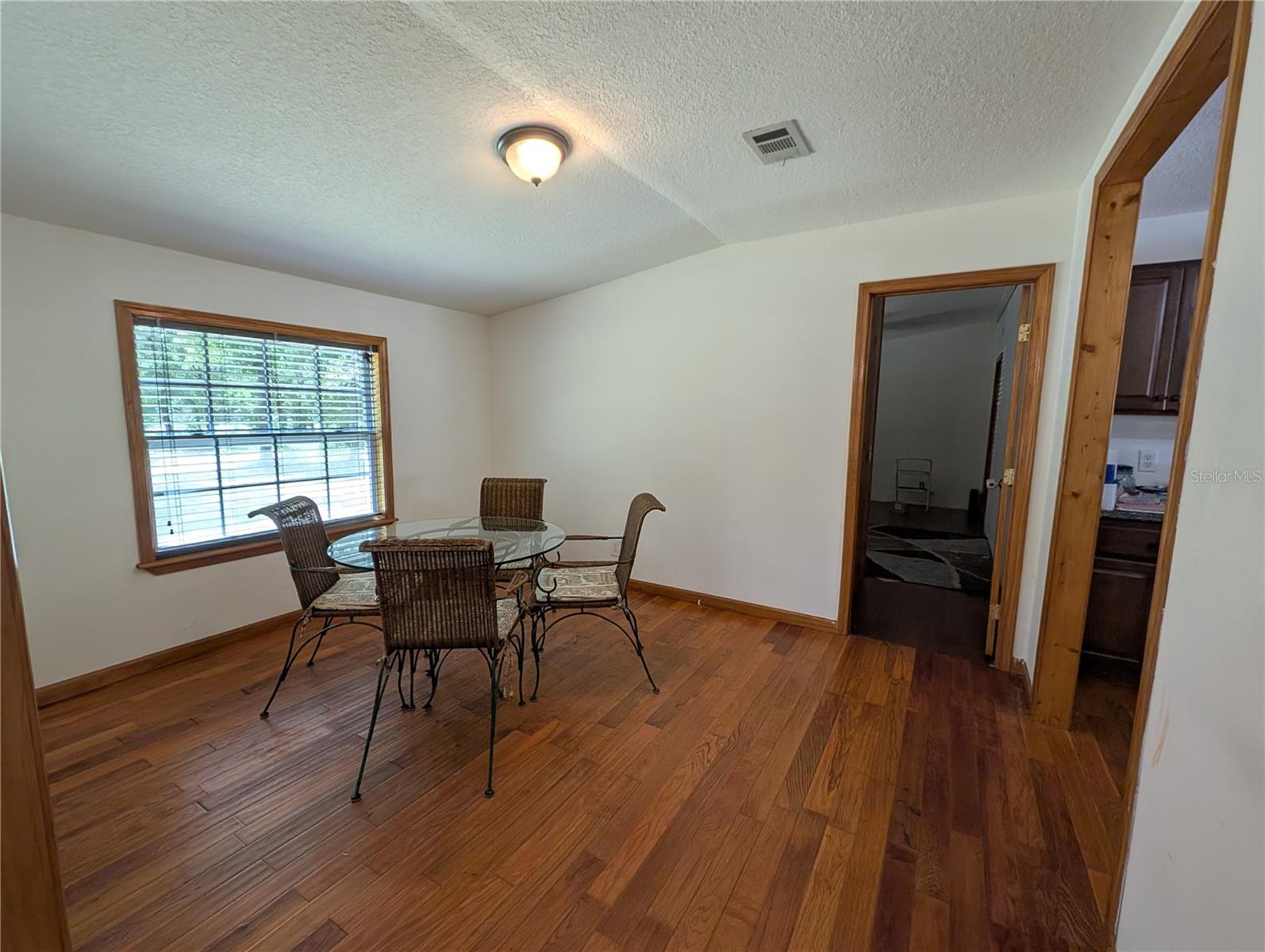 Image 22 of 46 For 9860 Nikolich Avenue