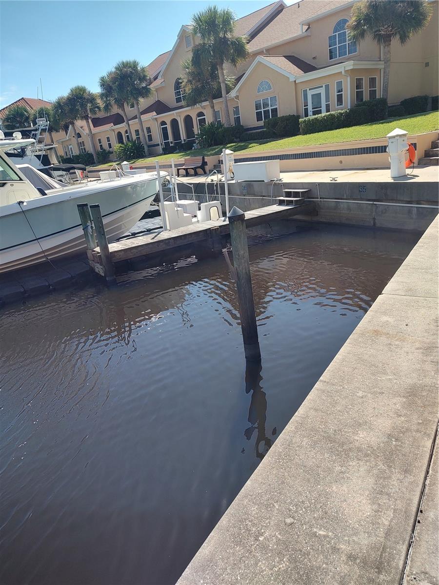 Image 4 of 8 For 35c Marina Point Place  35c