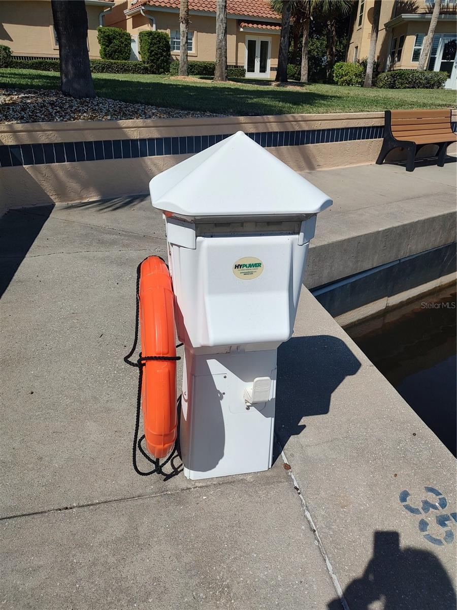 Image 6 of 8 For 35c Marina Point Place  35c