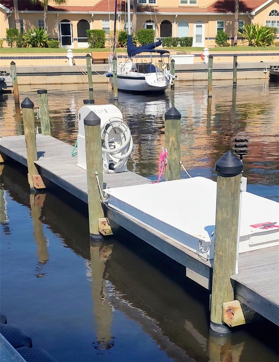 Image 7 of 8 For 35c Marina Point Place  35c