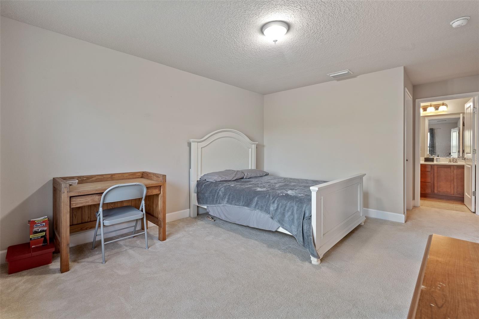 Image 33 of 51 For 1047 Kilkenny Lane