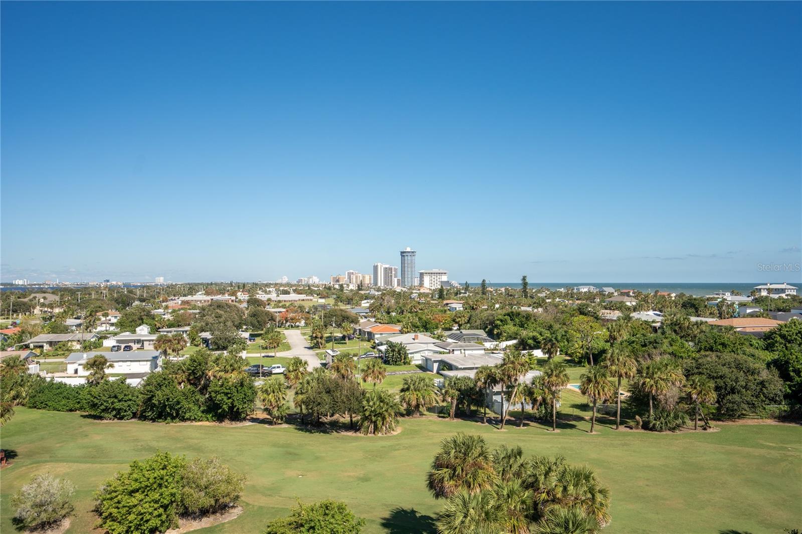 Image 16 of 54 For 4 Oceans West Boulevard 703b