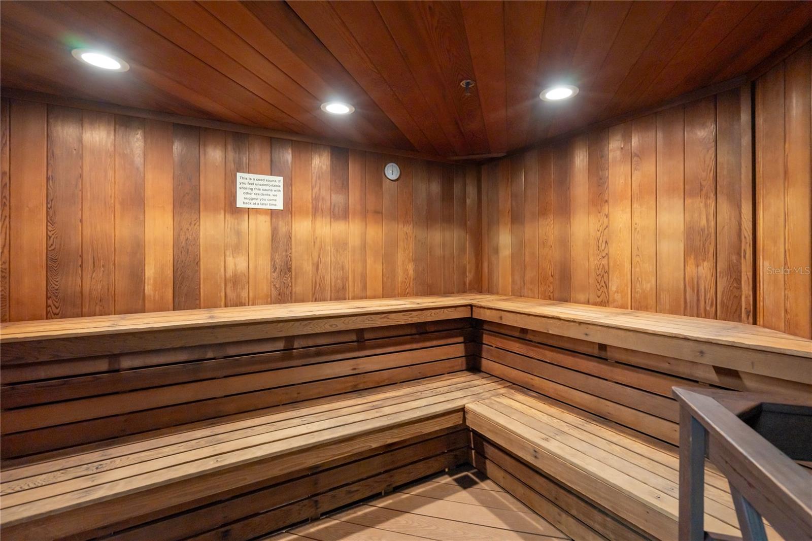 Image 21 of 54 For 4 Oceans West Boulevard 703b