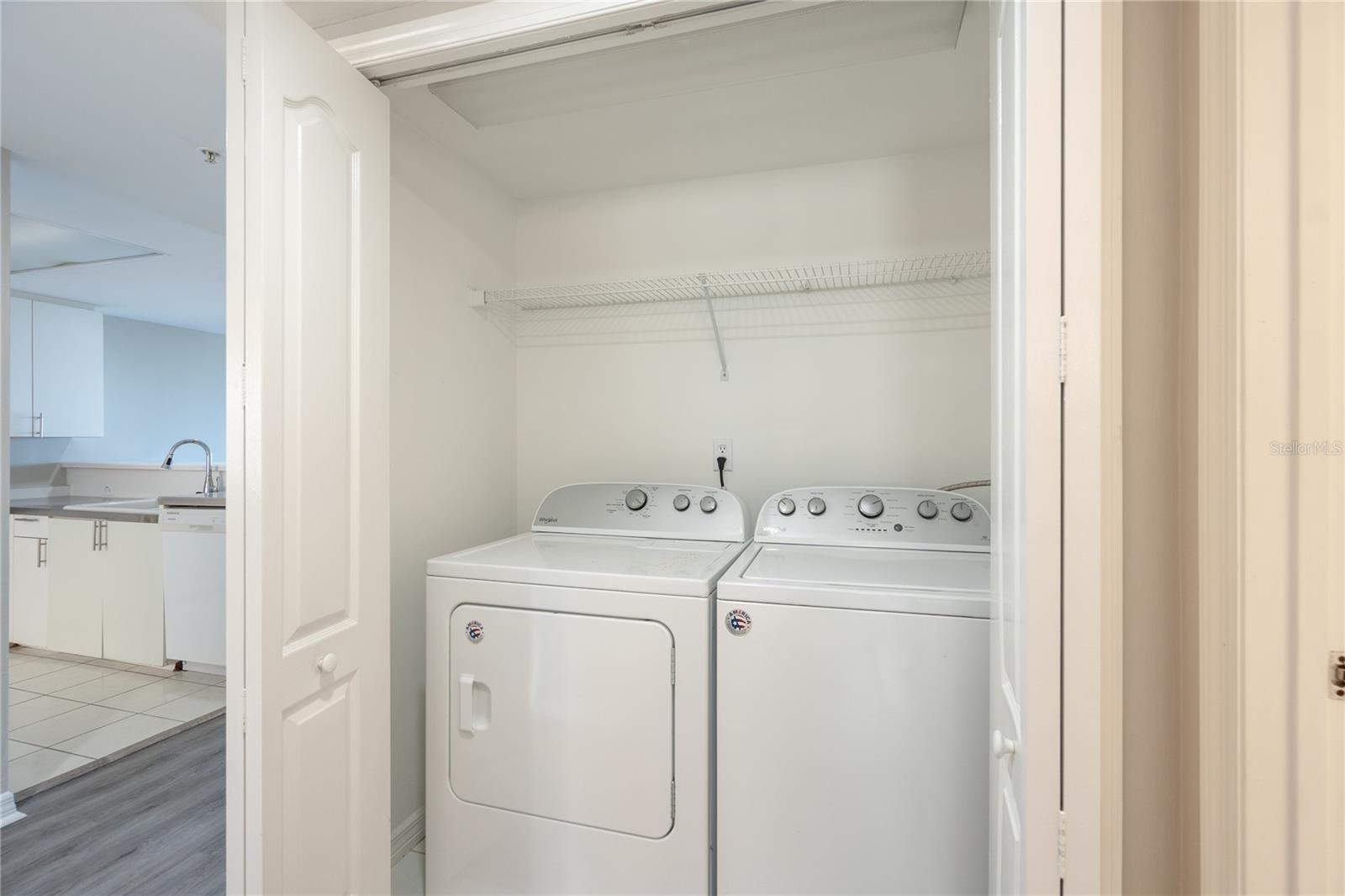 Image 49 of 54 For 4 Oceans West Boulevard 703b