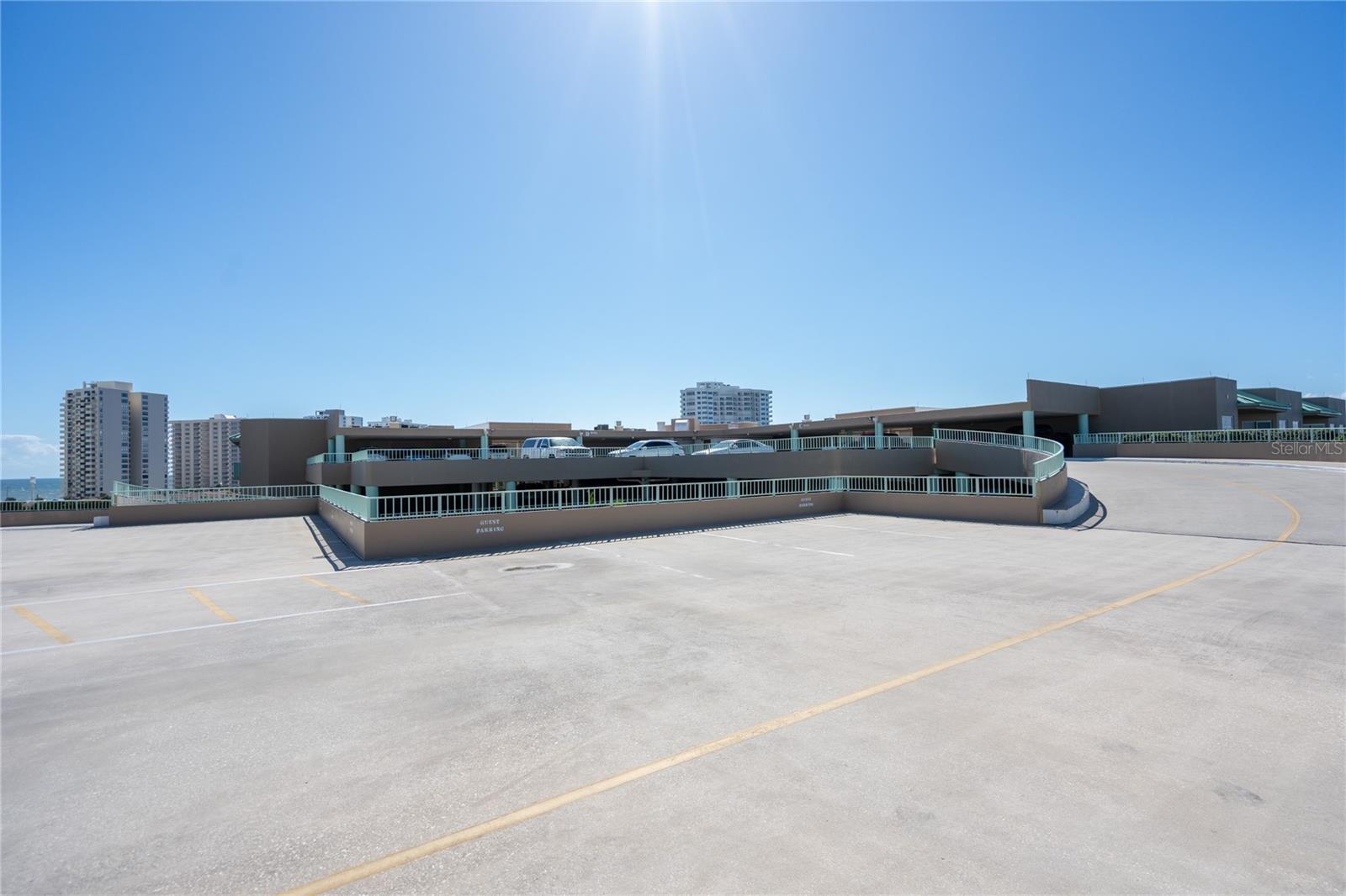 Image 50 of 54 For 4 Oceans West Boulevard 703b