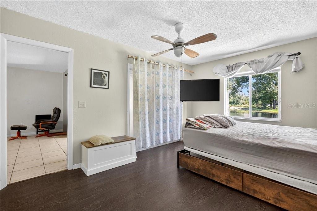 Image 13 of 20 For 39 Kings Colony Court 39