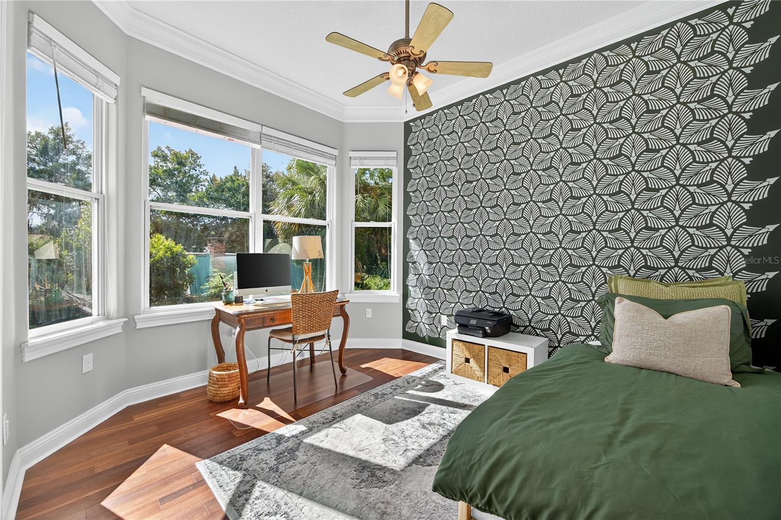 Image 22 of 62 For 301 Saratoga Drive
