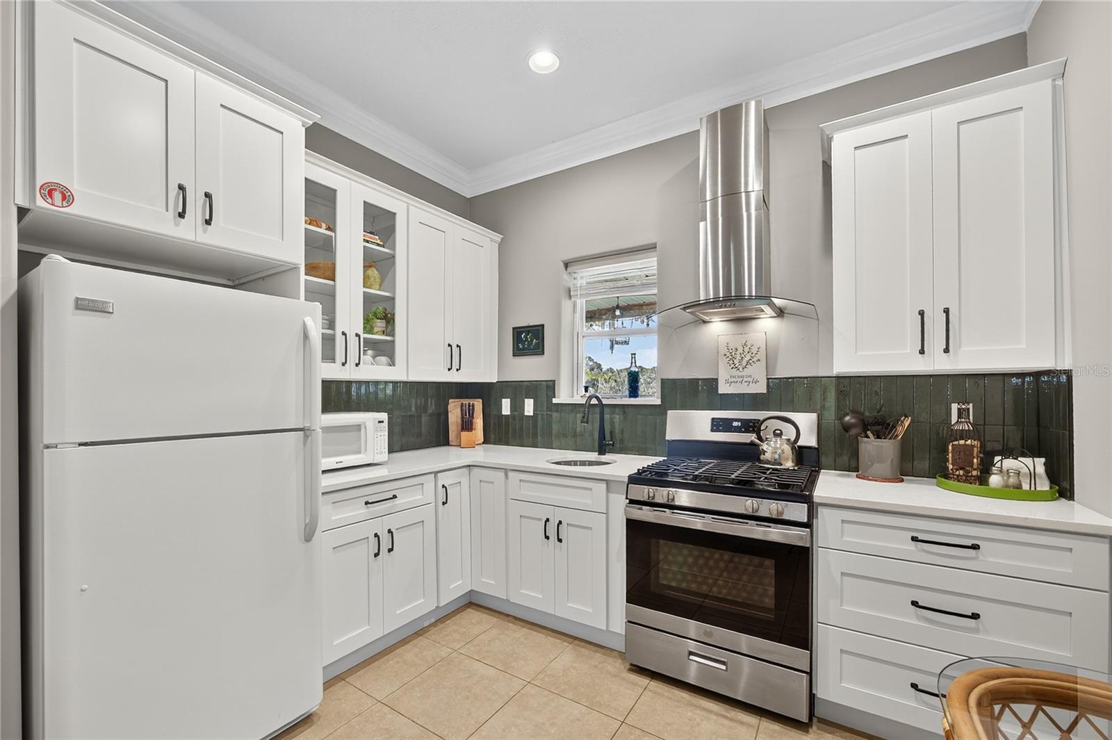 Image 35 of 62 For 301 Saratoga Drive