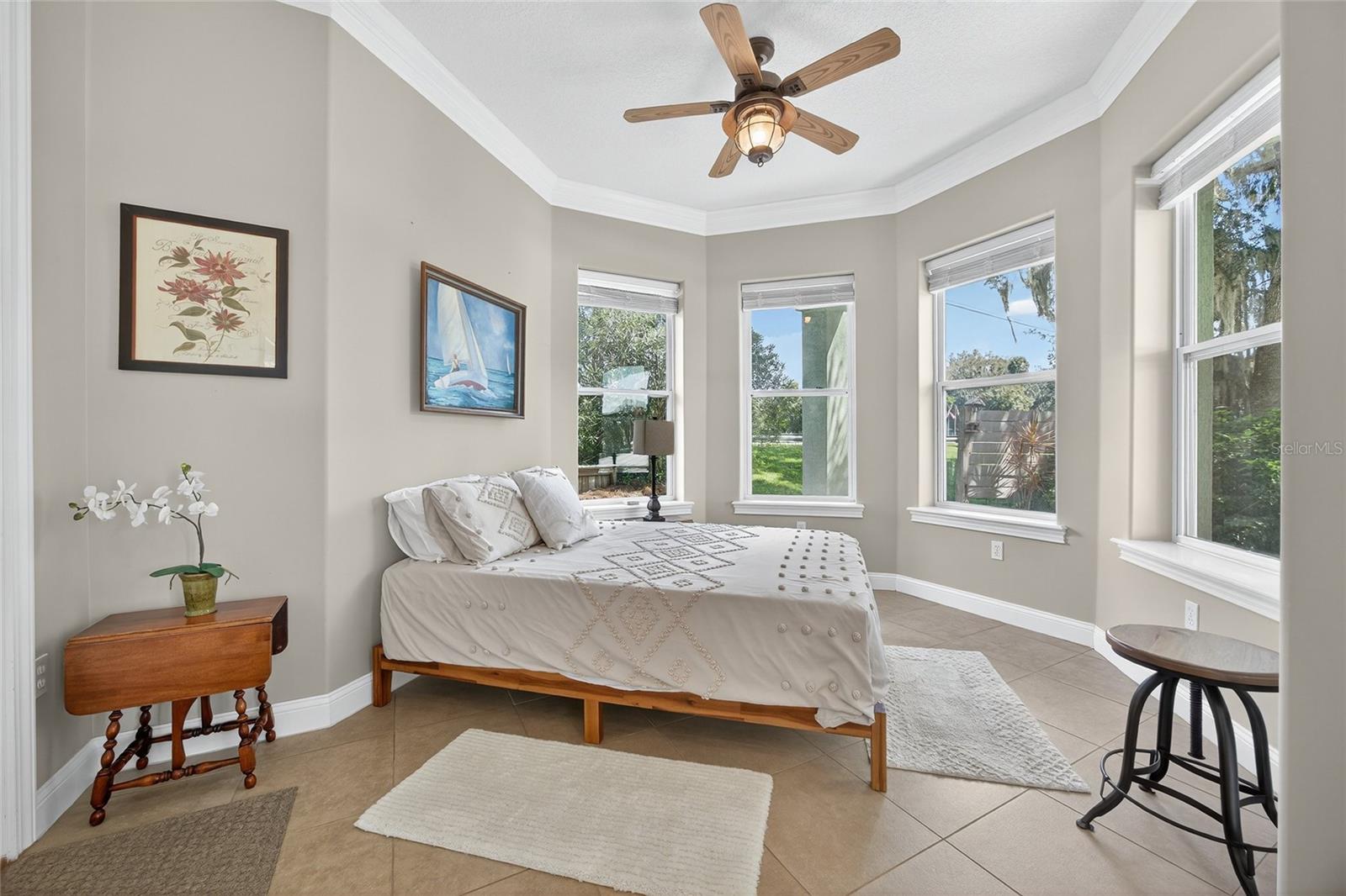 Image 42 of 62 For 301 Saratoga Drive