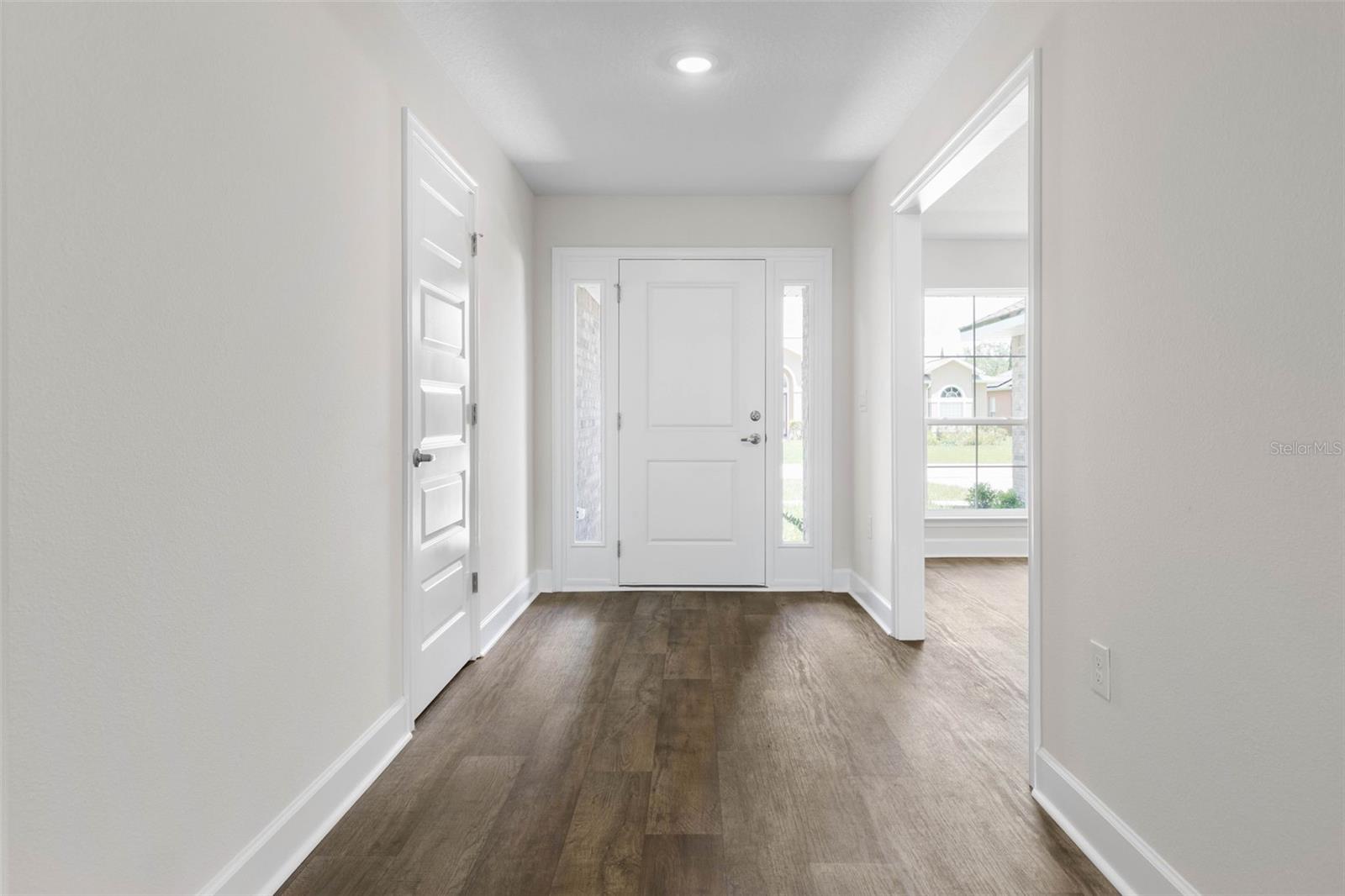 Image 4 of 41 For 36 Raemoor Drive