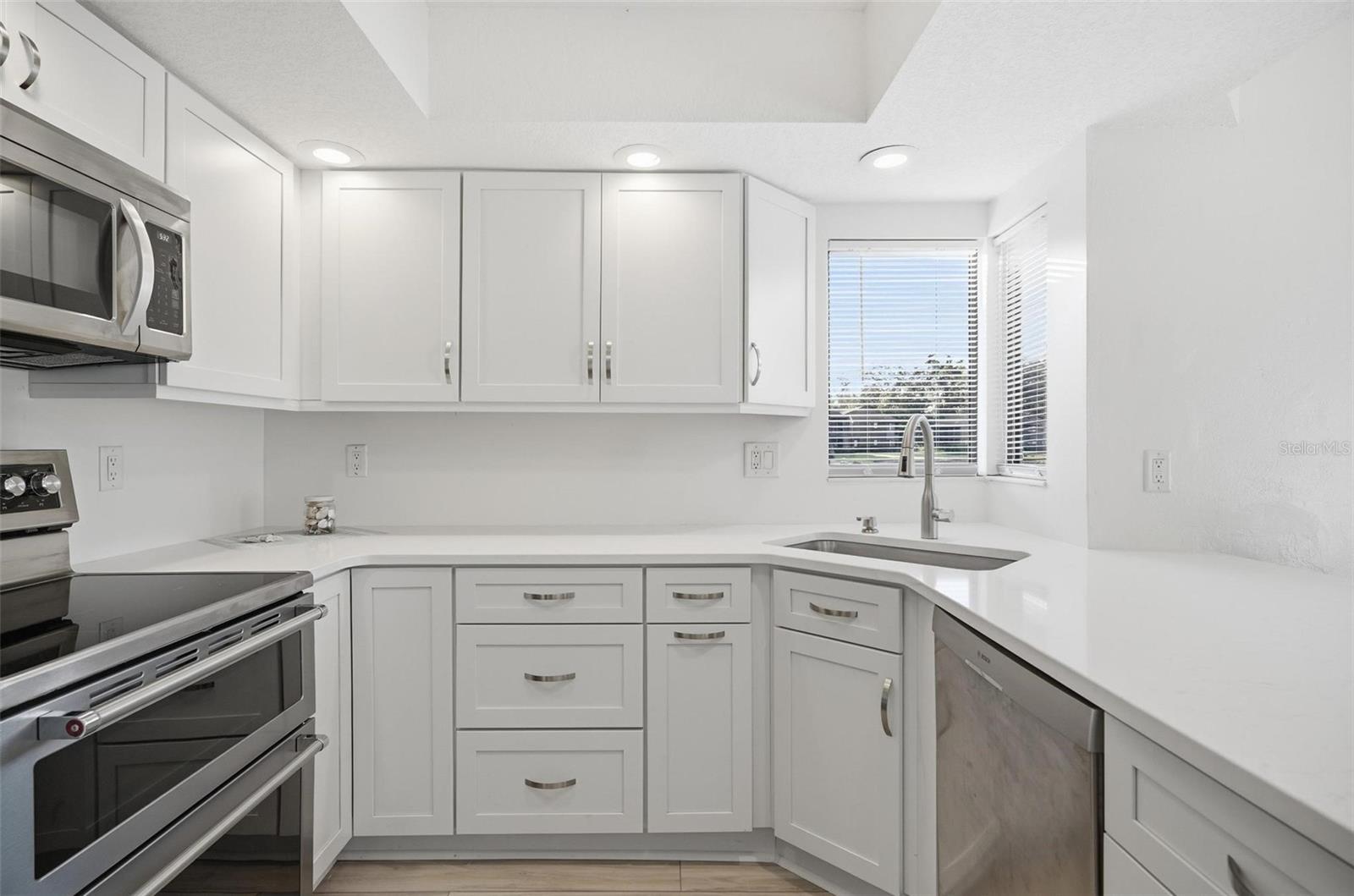 Image 11 of 86 For 19 Sherbury Court N-a