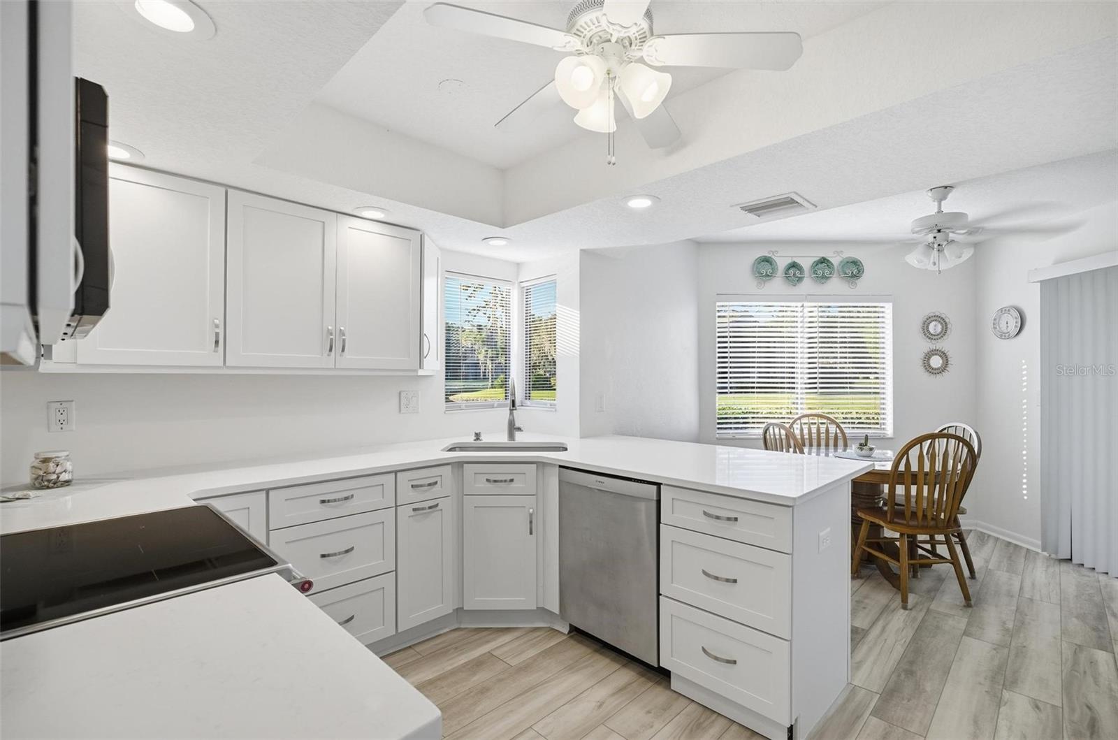 Image 18 of 86 For 19 Sherbury Court N-a