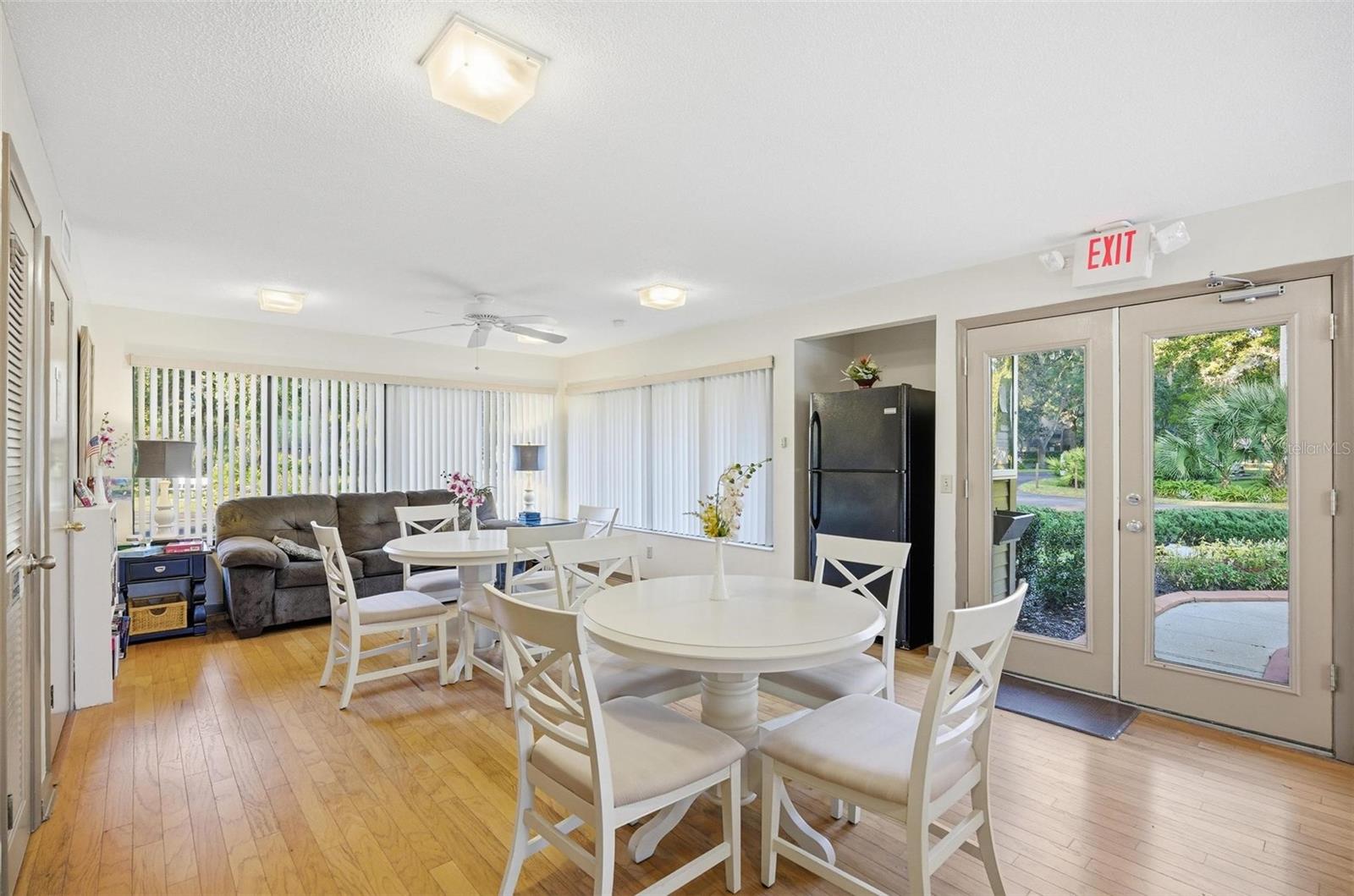 Image 75 of 86 For 19 Sherbury Court N-a