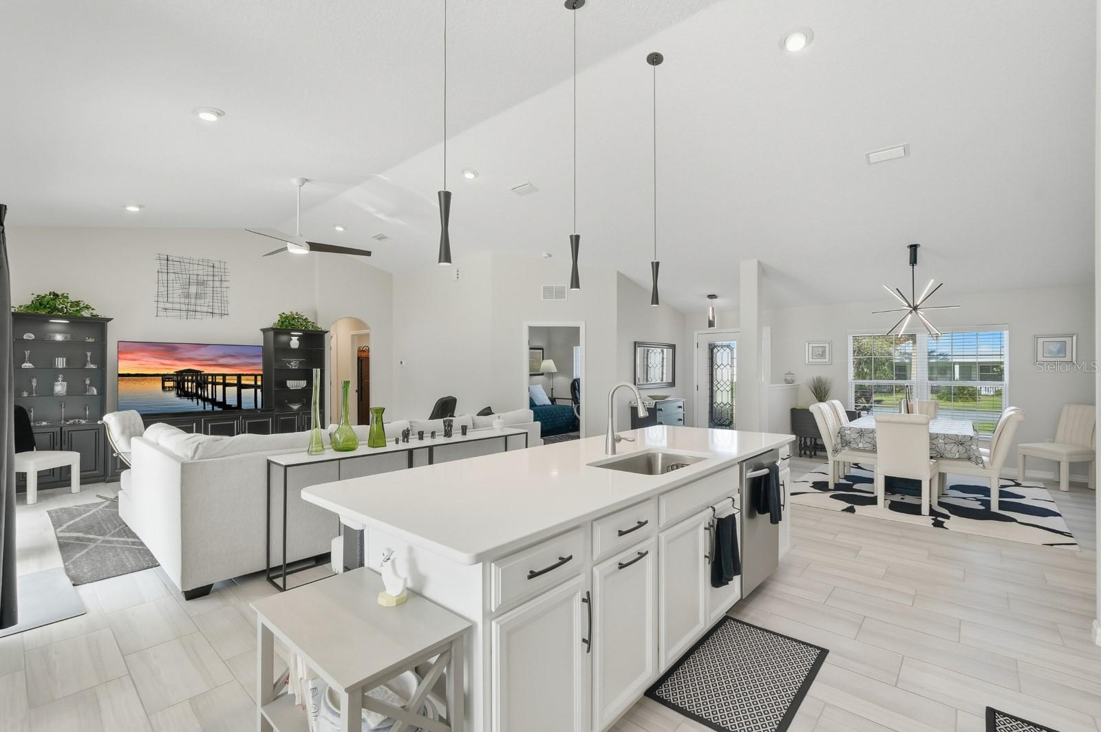 Image 12 of 55 For 42 Westglen Lane