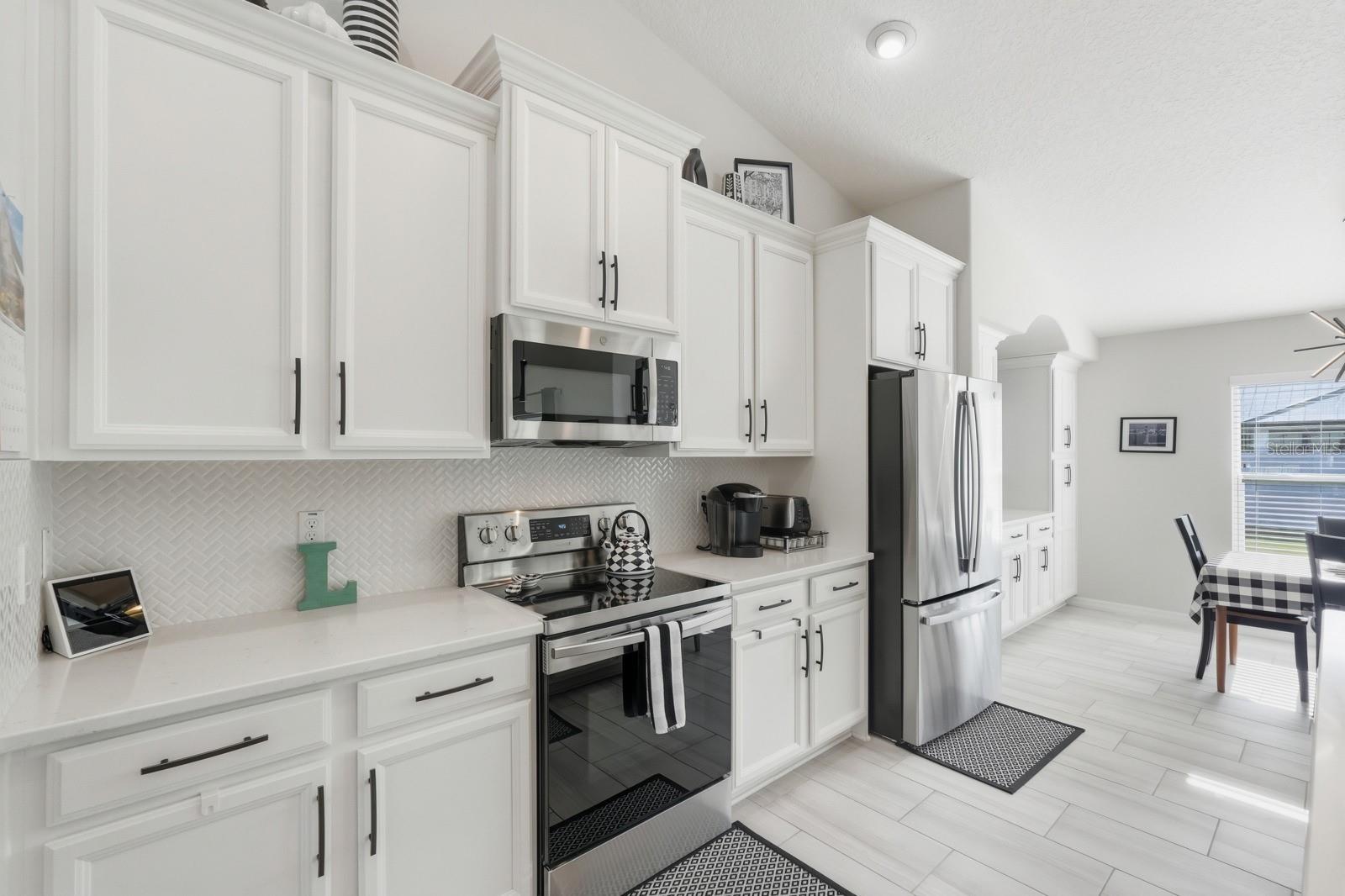 Image 23 of 55 For 42 Westglen Lane