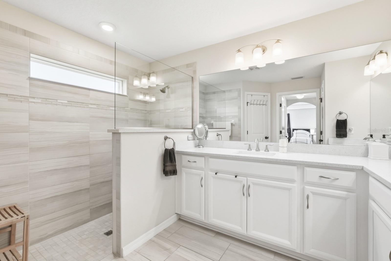 Image 31 of 55 For 42 Westglen Lane