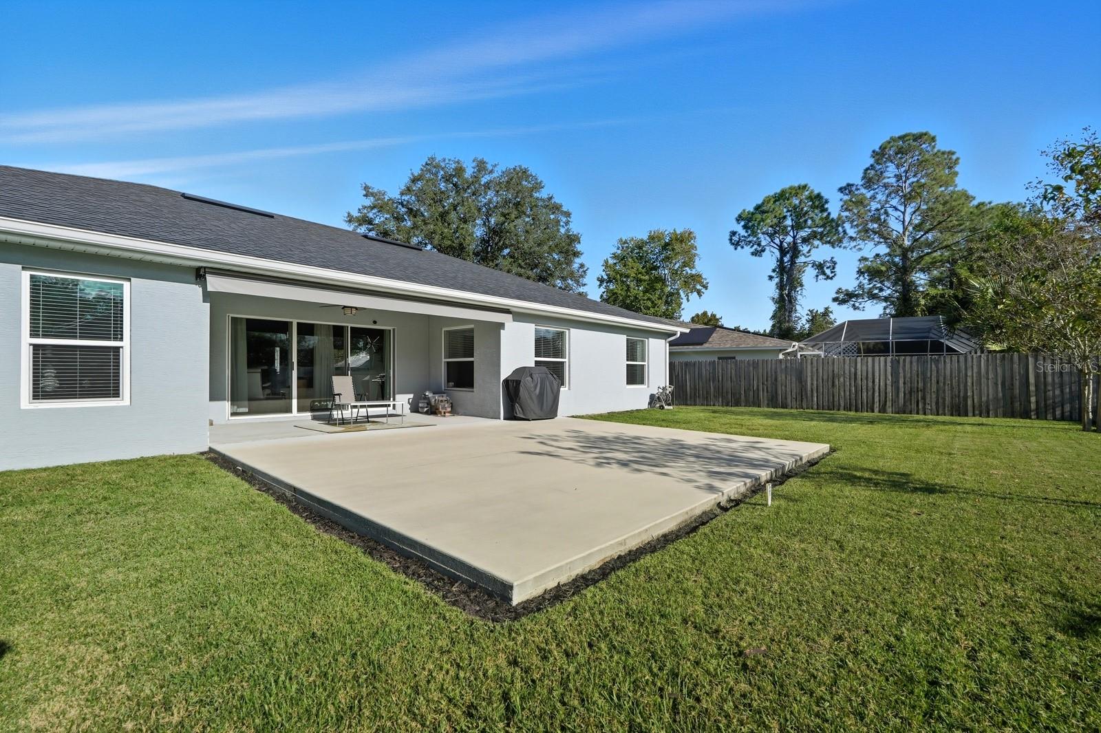 Image 36 of 55 For 42 Westglen Lane