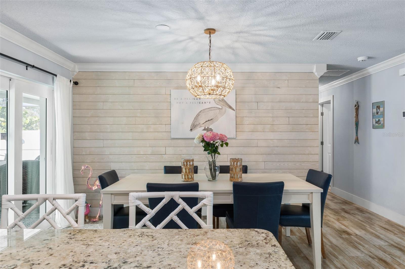 Image 16 of 77 For 123 Avalon Avenue