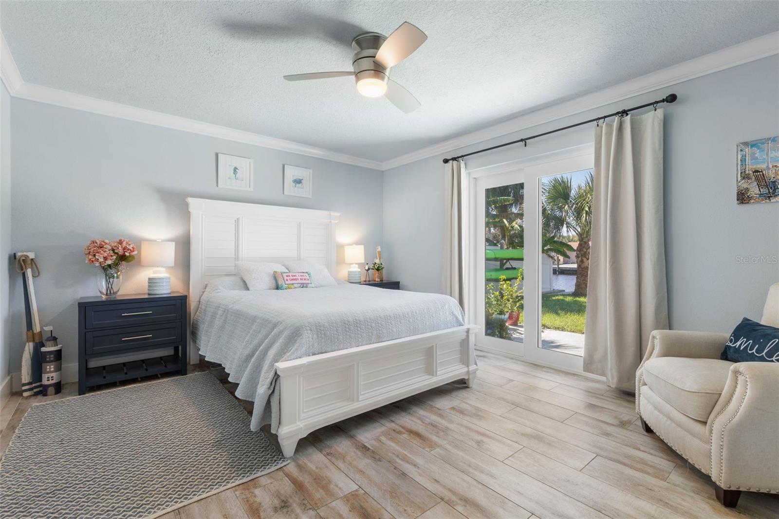 Image 17 of 77 For 123 Avalon Avenue