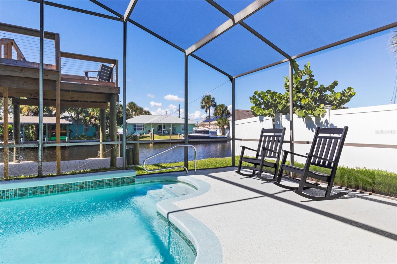 Image 36 of 77 For 123 Avalon Avenue