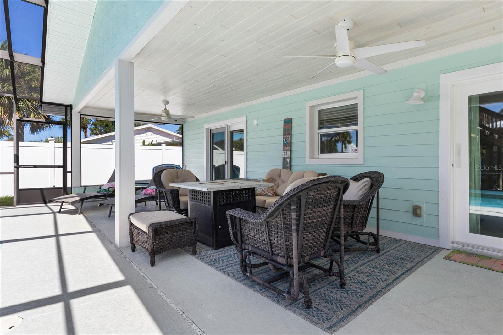 Image 38 of 77 For 123 Avalon Avenue