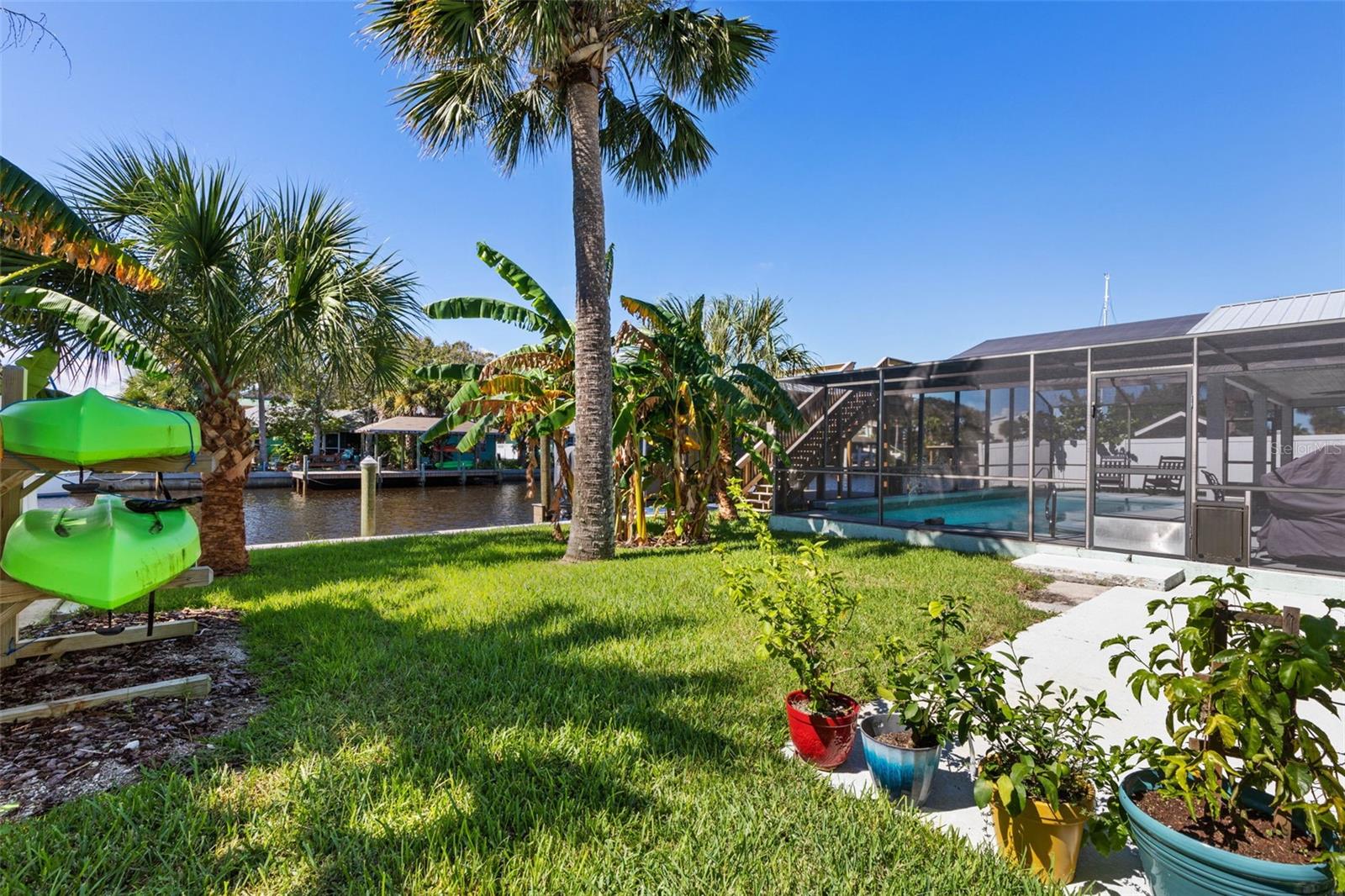 Image 44 of 77 For 123 Avalon Avenue