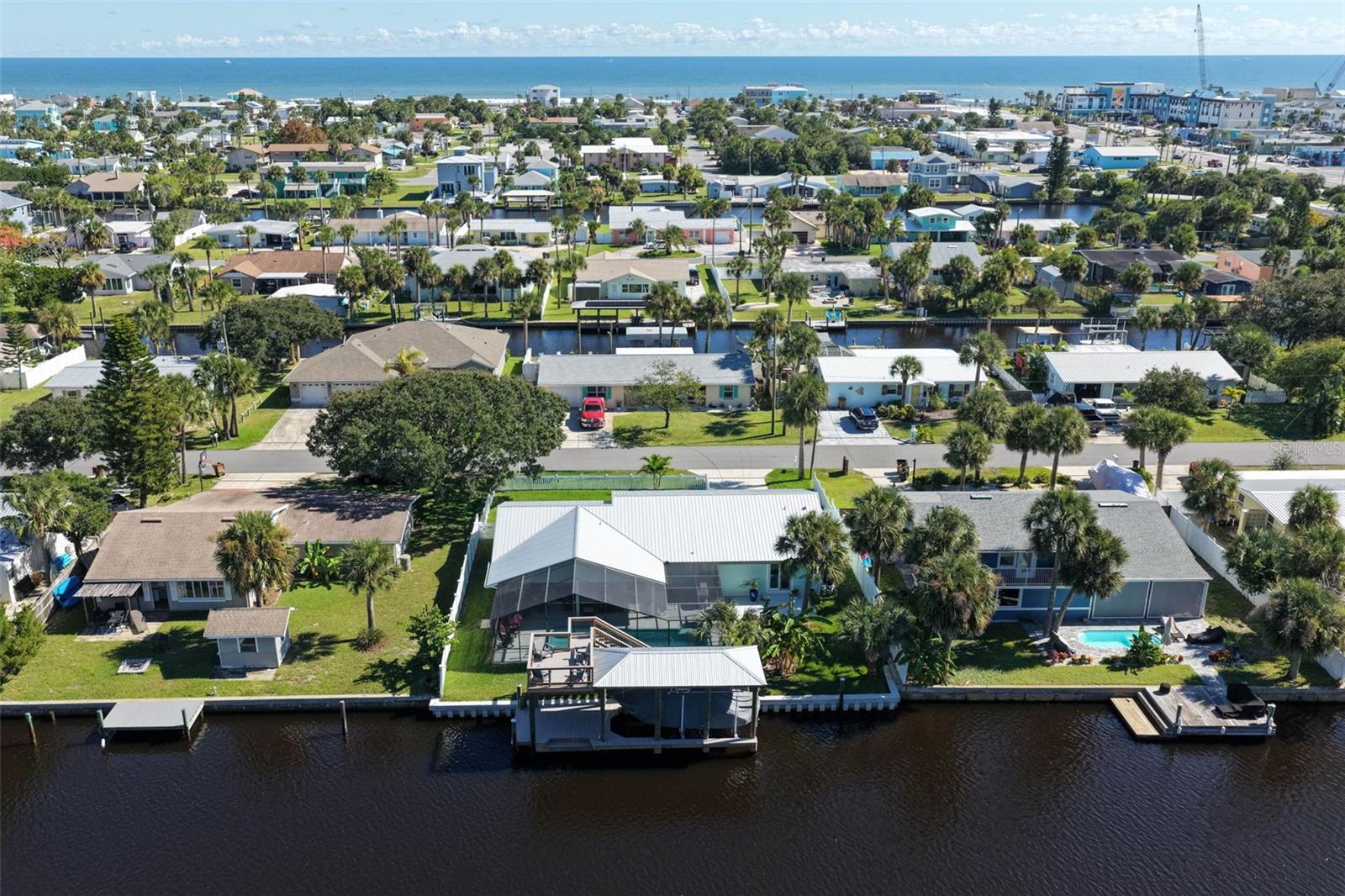 Image 56 of 77 For 123 Avalon Avenue