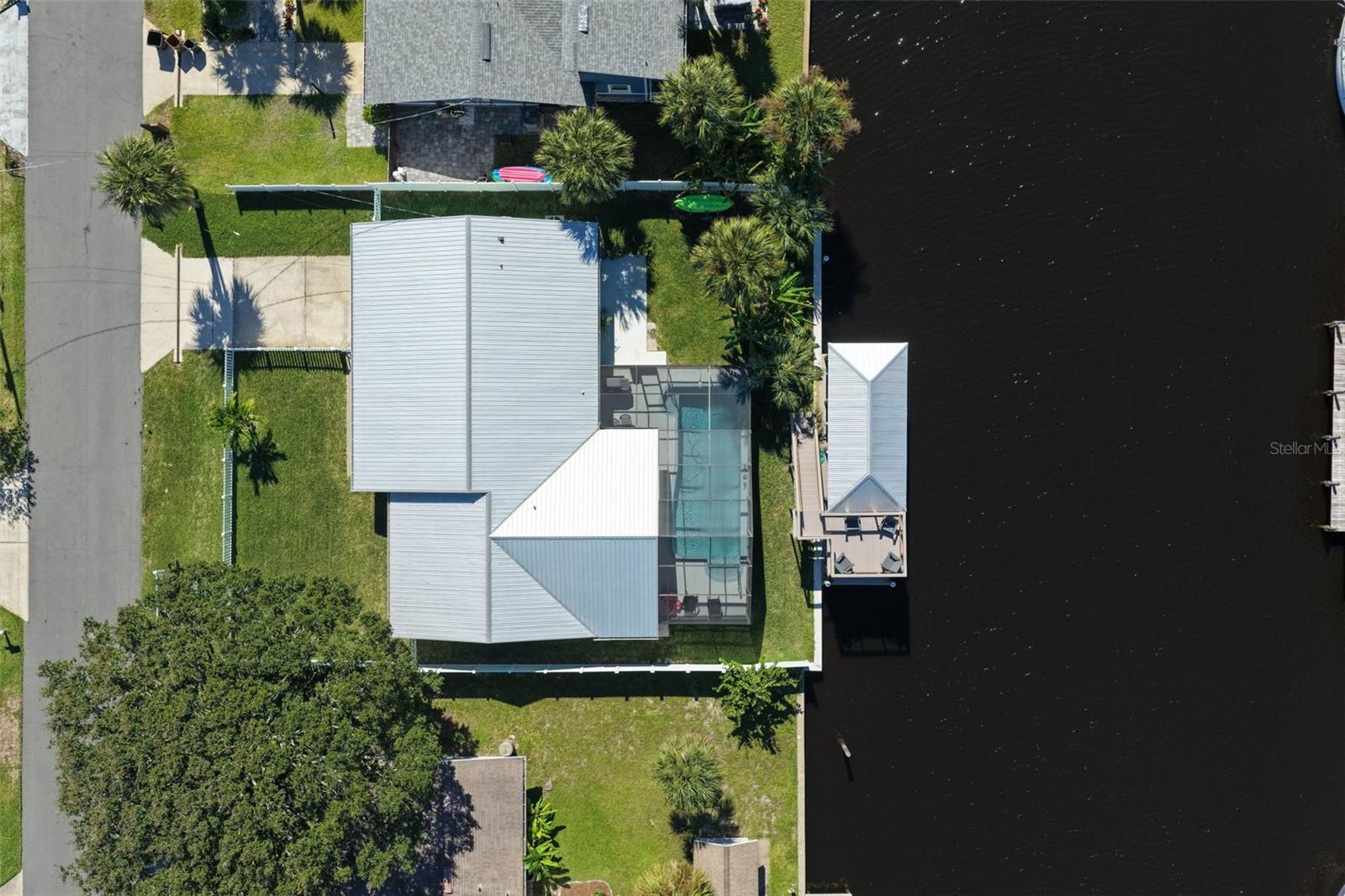 Image 57 of 77 For 123 Avalon Avenue