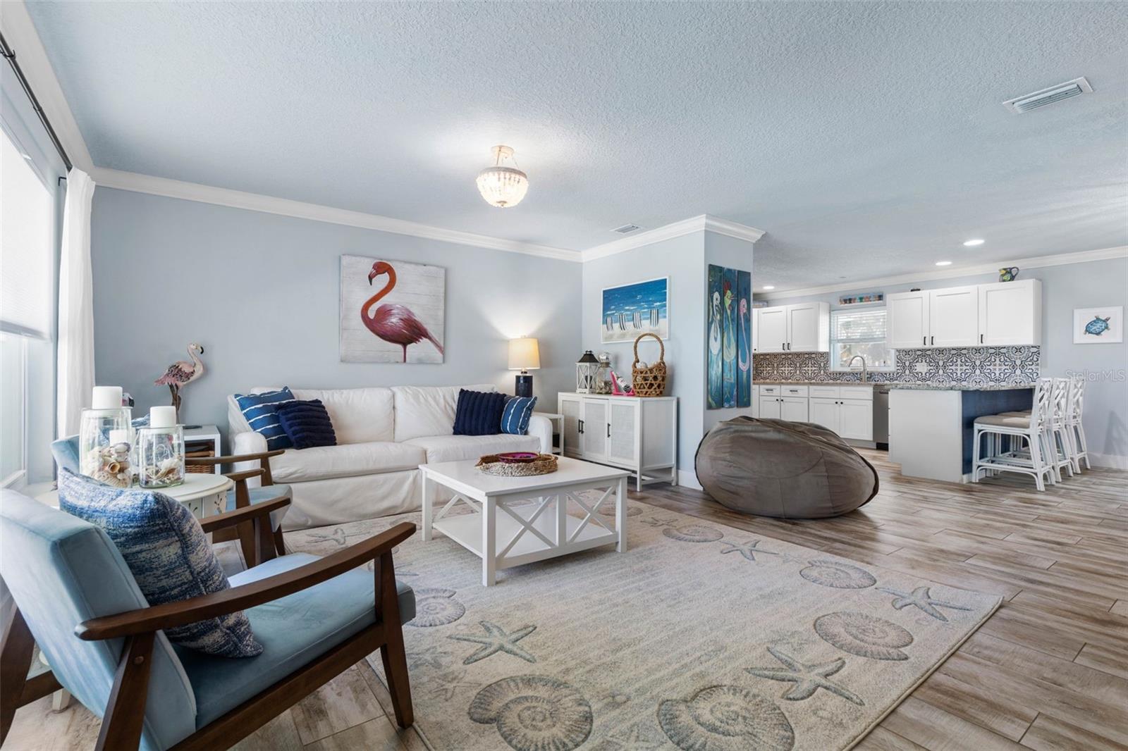 Image 6 of 77 For 123 Avalon Avenue