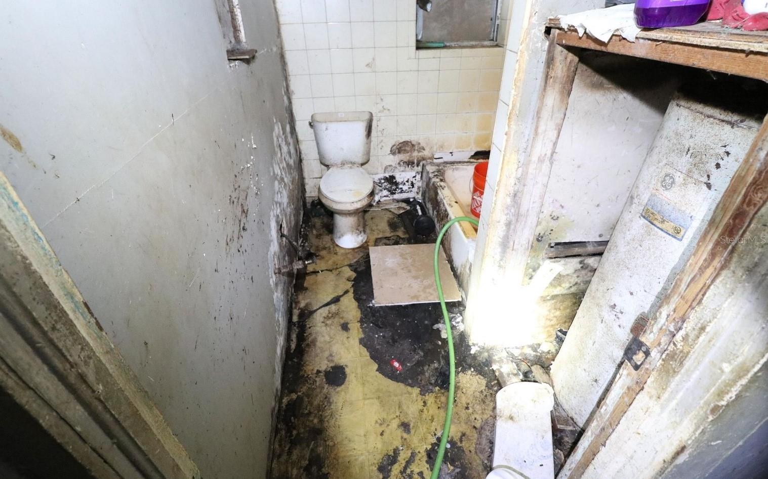 Image 14 of 17 For 3420 Palm Avenue