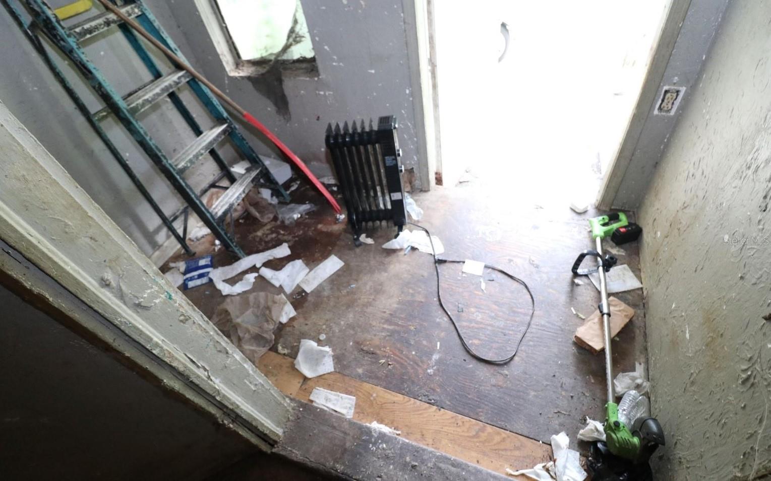 Image 3 of 17 For 3420 Palm Avenue