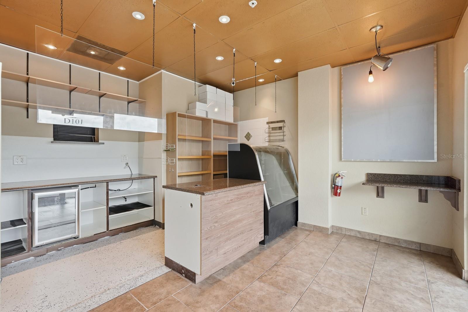 Image 32 of 51 For 160 Cypress Point Parkway D101