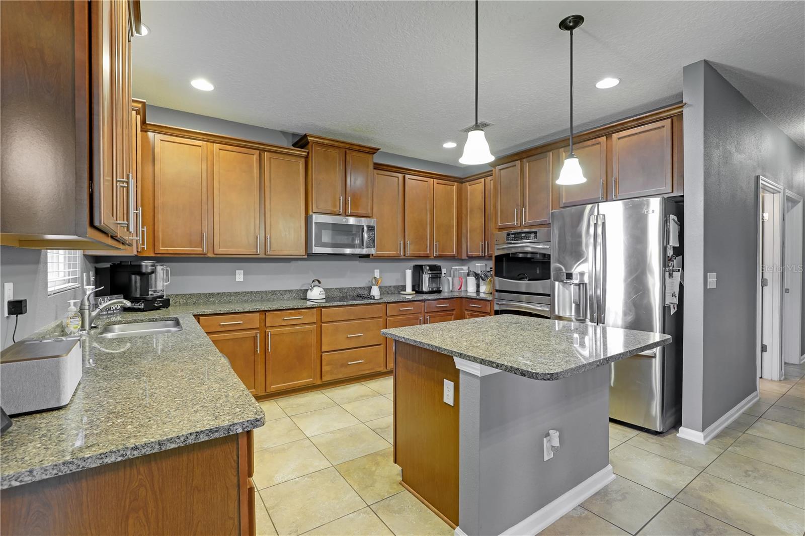 Image 3 of 40 For 3520 Oglebay Drive