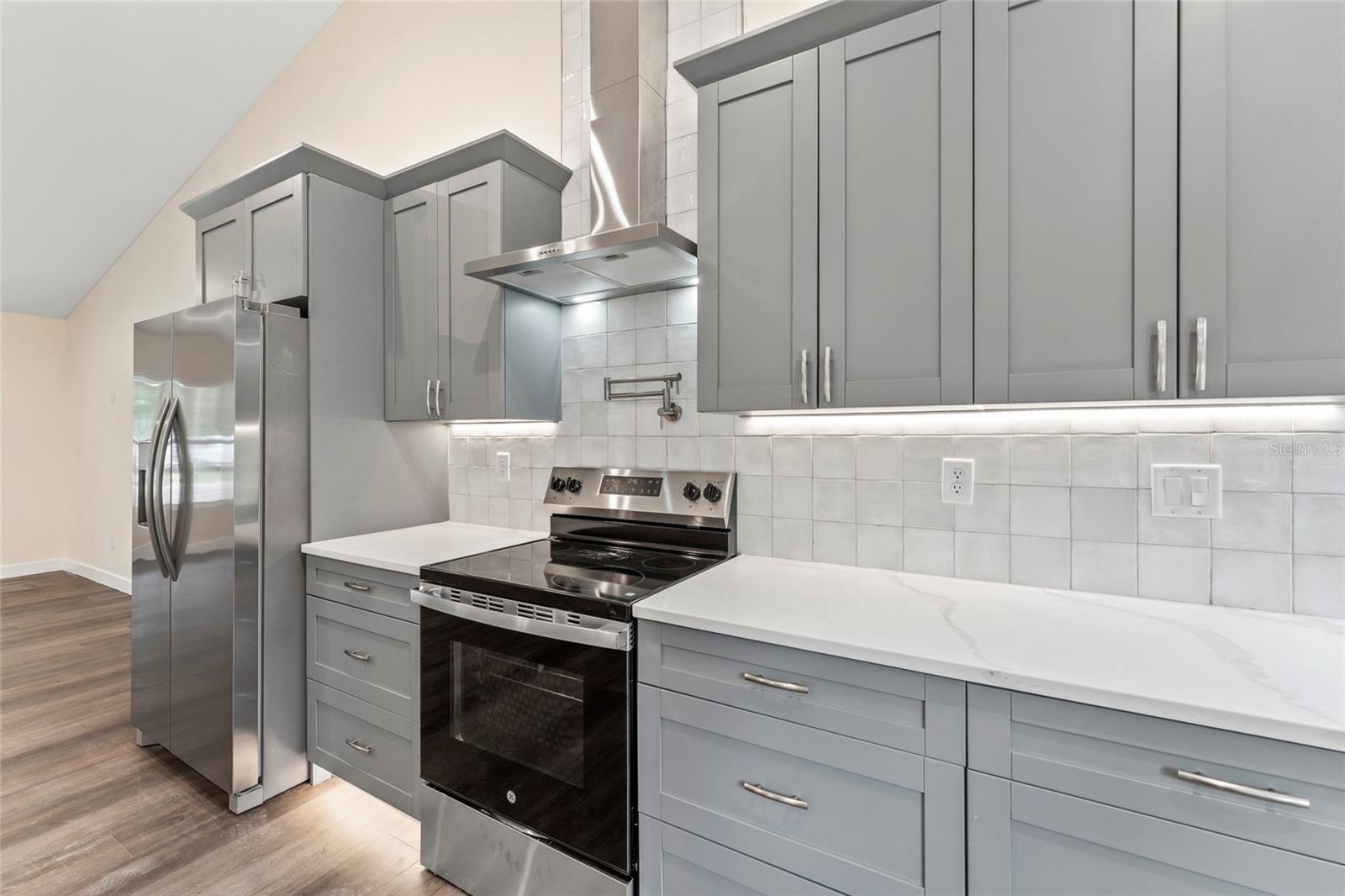 Image 11 of 27 For 105 3rd Street